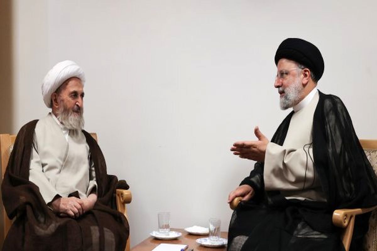 رئیس جمهور در دیدار با با آیت‌الله سبحانی