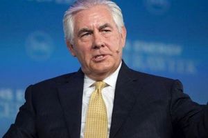 تقلای تیلرسون برای دیدار وزیران خارجه قطر، عربستان و ولیعهد ابوظبی در واشنگتن