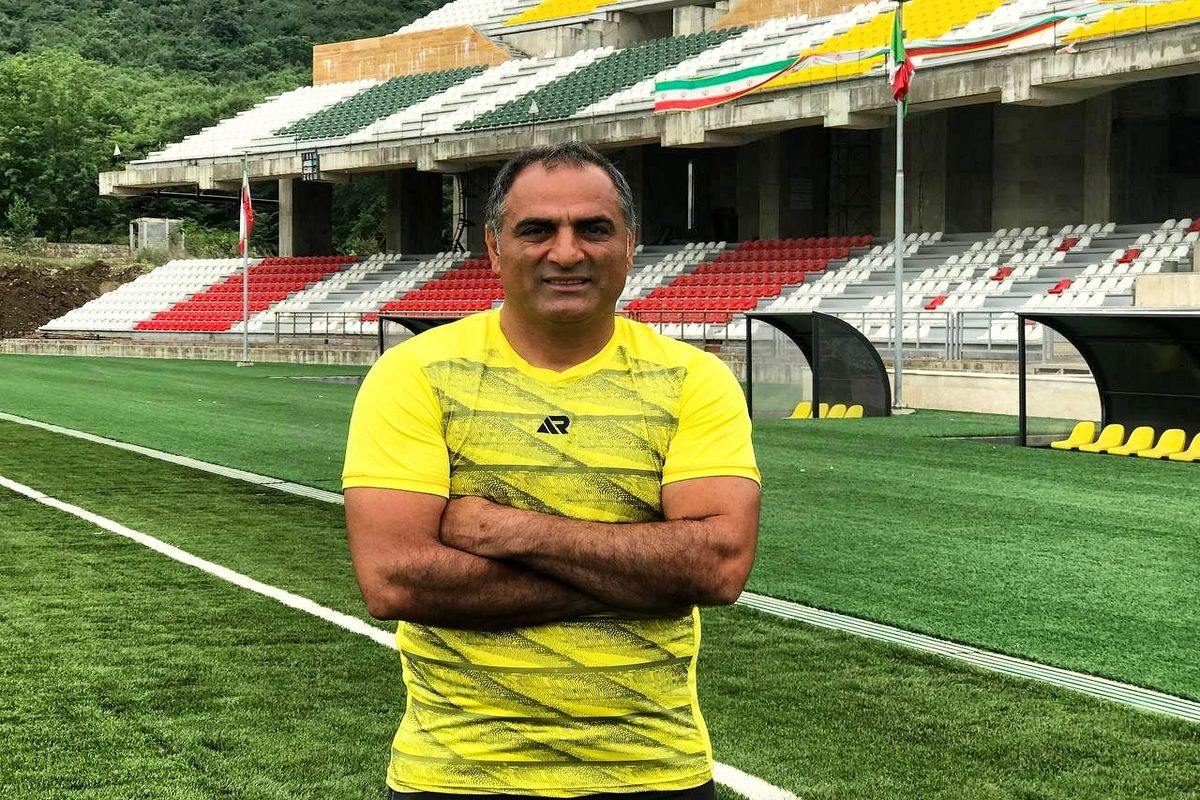 داریوش شمس دروازه‌بان شموشک نوشهر