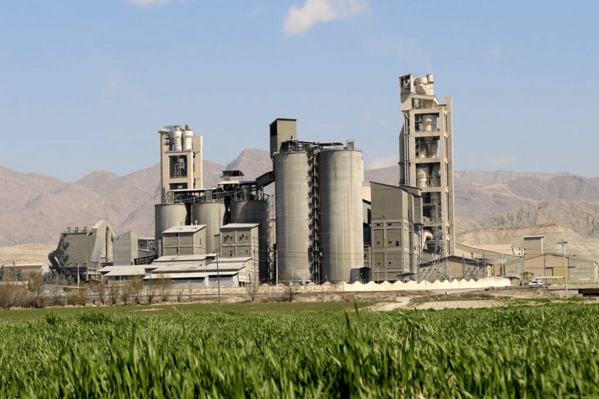 کارخانه سیمان بیارجمند