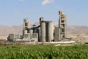 کارخانه سیمان بیارجمند  پس از ۱۸ سال رکود در آستانه راه‌اندازی دوباره قرار گرفت