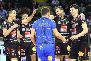 لوبه قهرمان لیگ والیبال ایتالیا شد