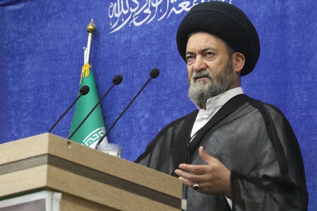 امام جمعه اردبیل.  