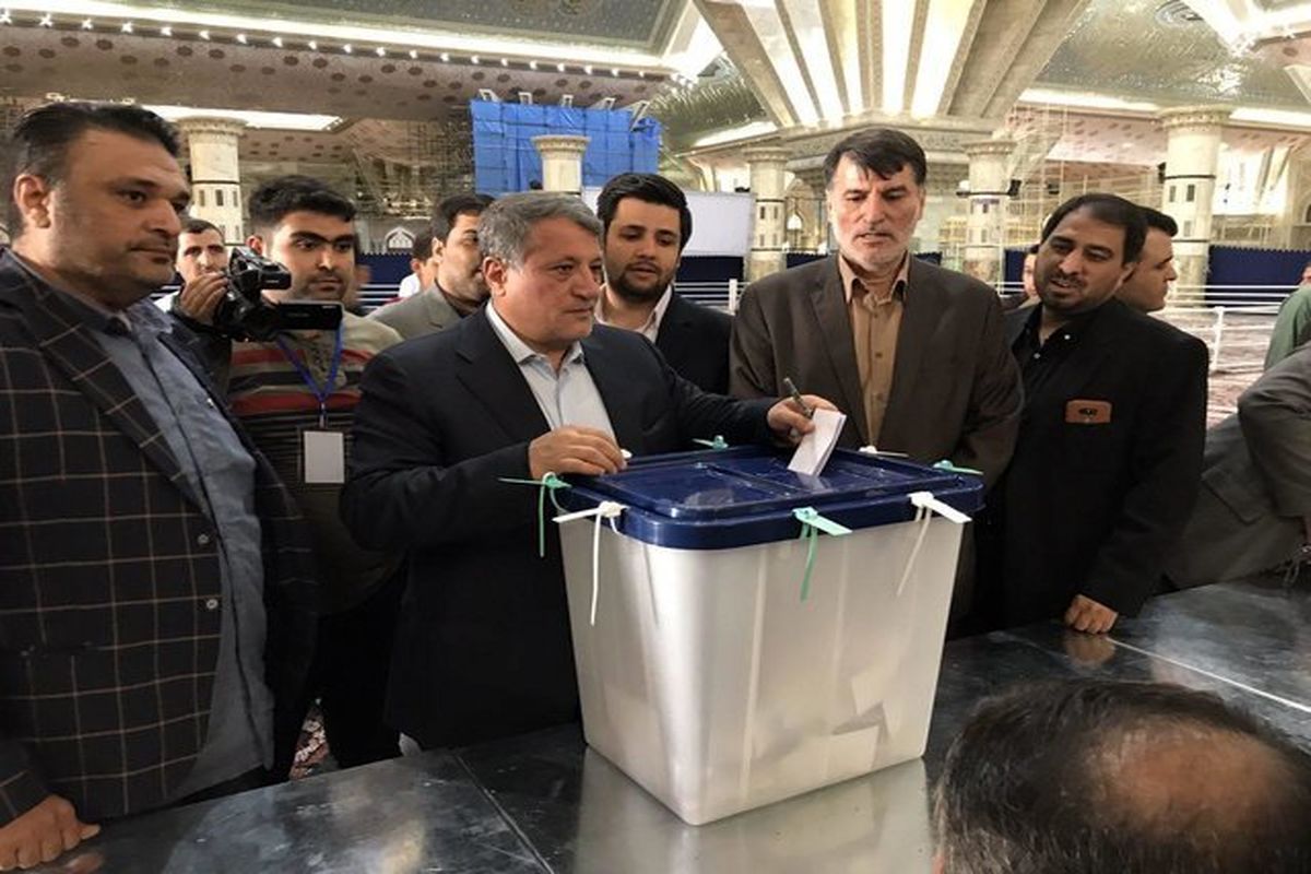 محسن هاشمی