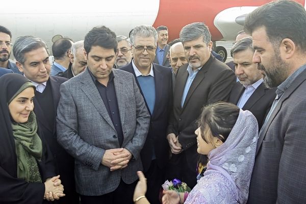 وزیر راه و شهرسازی وارد استان کردستان شد