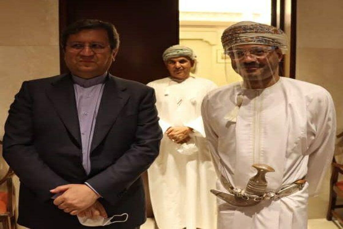 دیدار همتی با وزیر خارجه عمان