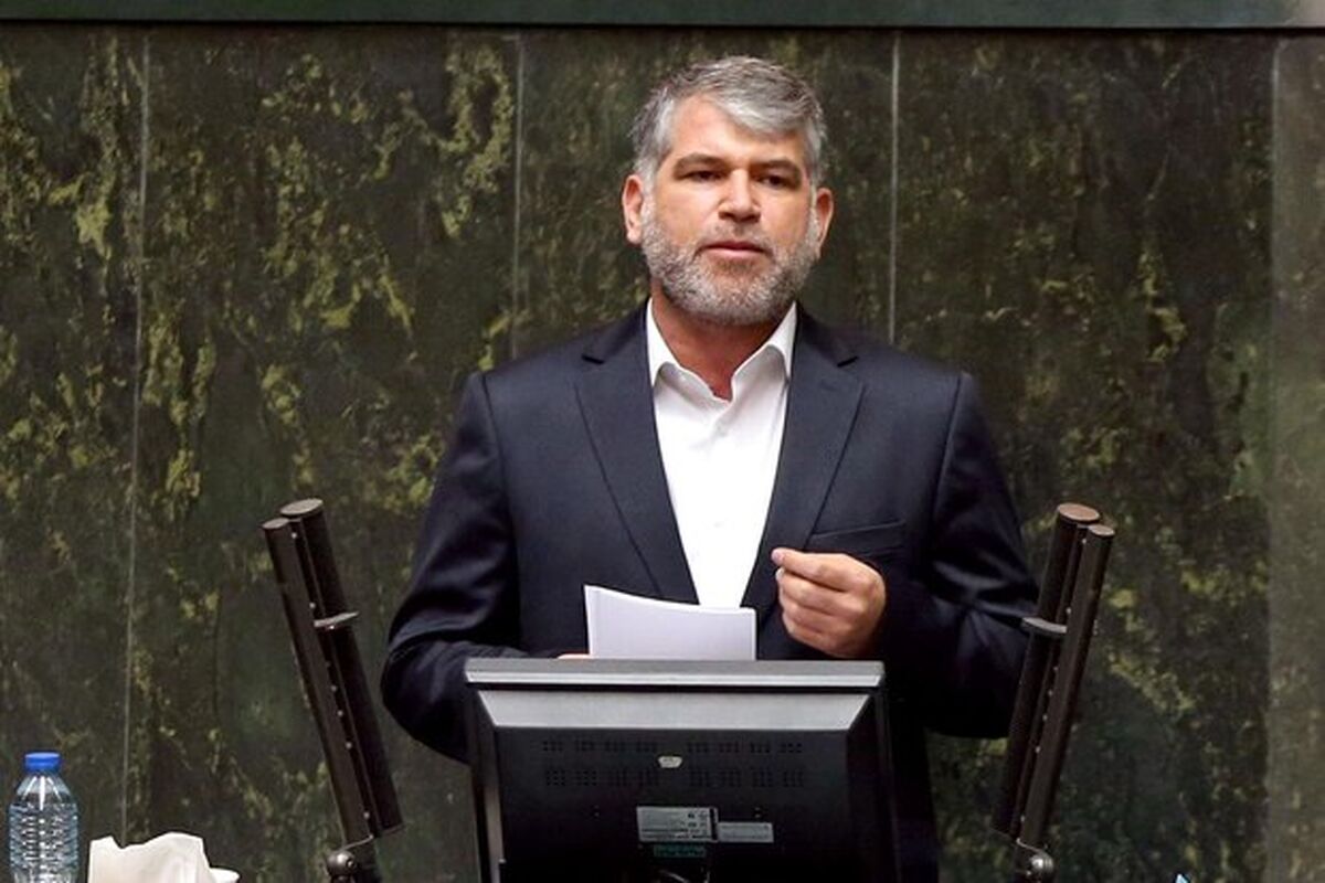ساداتی‌ نژاد