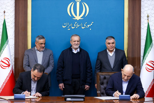 قراردادهای سرمایه‌گذاری شرکت ملی نفت ایران به ارزش بیش از 2 میلیارد دلار امضا شد