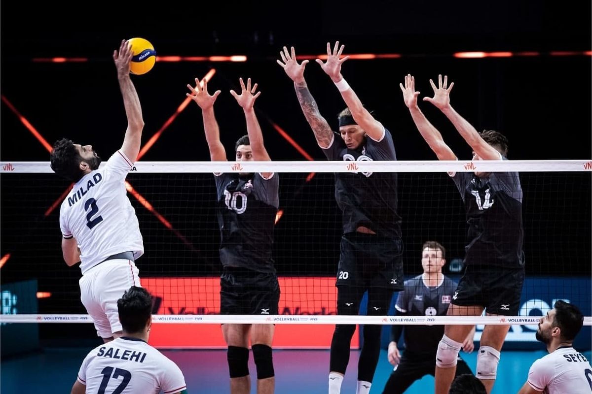 والیبال ایران و کانادا