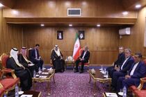دشمن از اختلاف افکنی بین ایران و عربستان سود می‌برد 