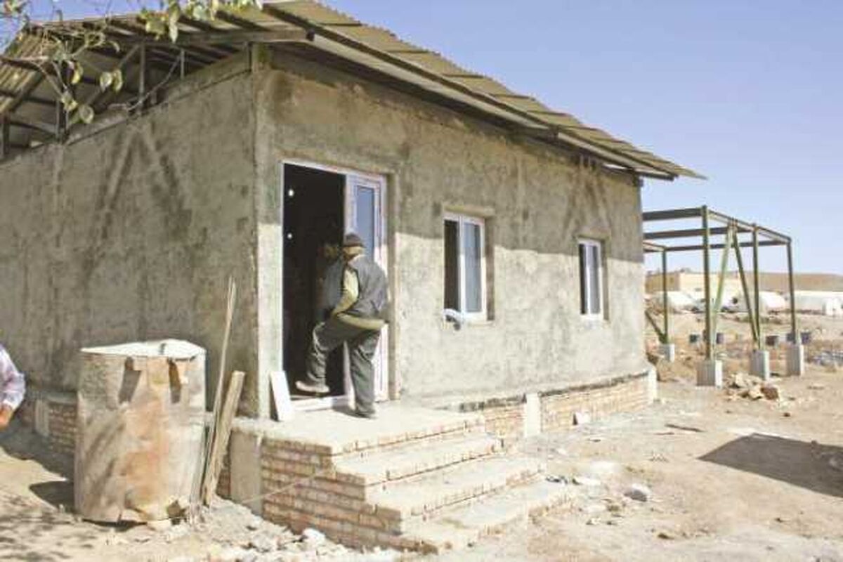تکمیل خانه زلزله زدگان غرب هرمزگان
