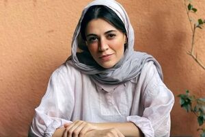 شیدا خلیق از امشب با «کتابخانه نیمه‌شب» روی صحنه می‌رود