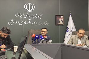 نرخ بهای خدمات شهری از تاکسی‌های اینترنتی حذف شد/۱۱۴۲ شرط ناهنجار از صدور مجوزها حذف گردید