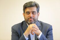پیام تبریک الهیاری به حامد ثابت و گروه اجرا کننده موسیقی بی همه چیز