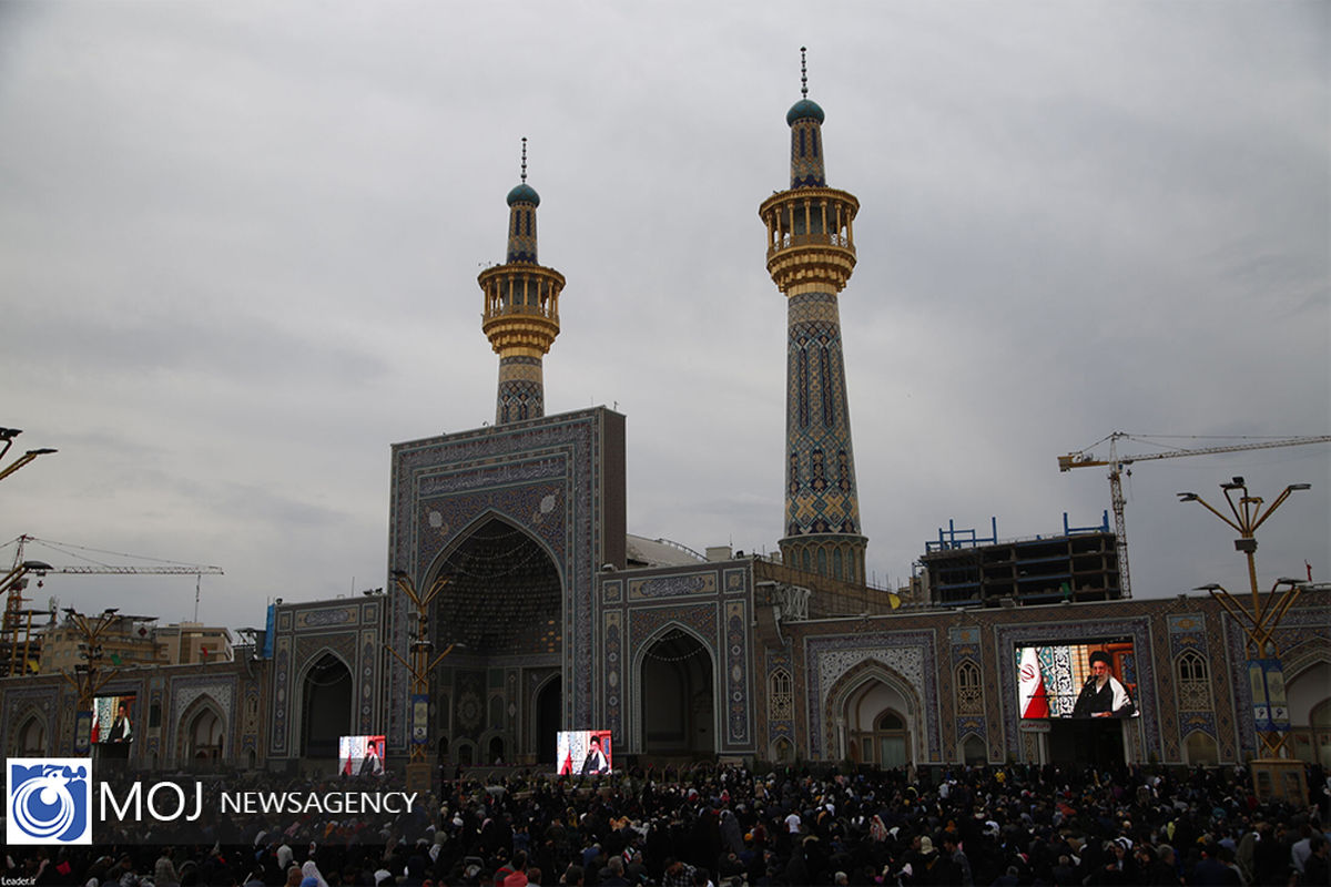 سخنرانی رهبر انقلاب در اجتماع زائران و مجاوران حرم رضوی