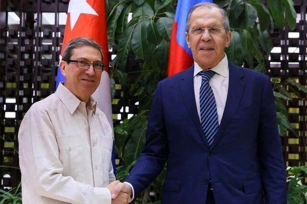 وزیر خارجه روسیه فشار نظامی بر کوبا را غیرقابل قبول دانست