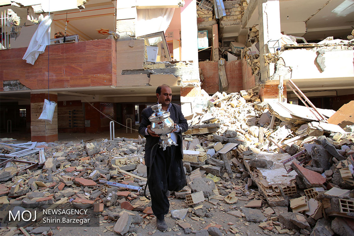 کمک نیروی‌های ارتش به مردم زلزله زده «سرپل ذهاب»