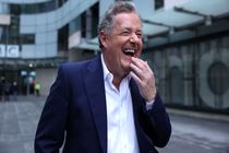 دوست صمیمی رونالدو از خجالت دشمن کریس درآمد/ حالا راحت بخواب آقای تن‌هاخ! 