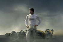 فیلم «فرمول یک» با صدای کیکاووس یاکیده به نمایش خانگی رسید