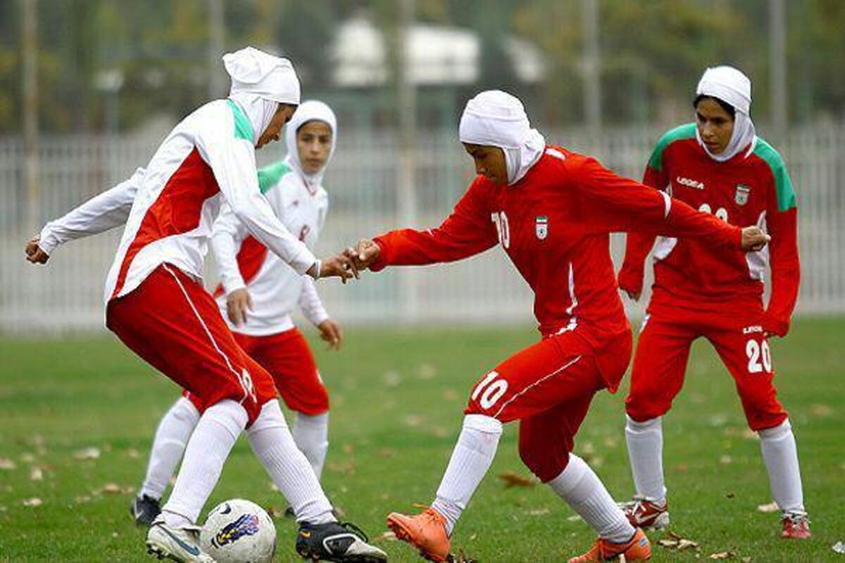 دختران فوتبالیست