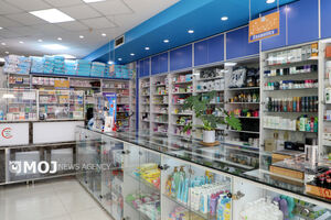 پرداخت ۹۰ هزار میلیارد ریال مطالبات داروخانه‌ها و مراکز درمانی غیر دانشگاهی