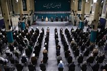 ایستادیم و پیش رفتیم؛ غلط میکند کسی فکر کندن درخت تناور جمهوری اسلامی را هم بکند