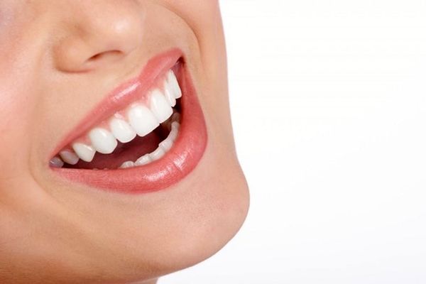 چگونه بوی بد دهان را از بین ببریم