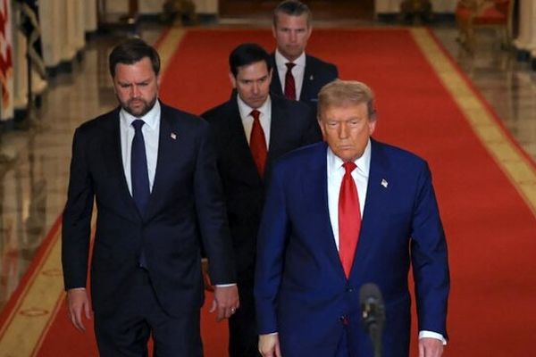 آکسیوس از تردید ترامپ و مشاورانش پیرامون تنش‌آفرینی علیه ایران روایت  کرد