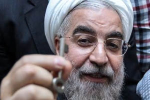 روحانی باعث شد مردم برای دلار بدوند