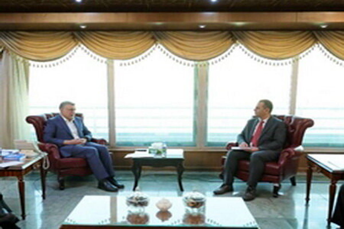 وزیر بهداشت کشورمان با دکتر عوض مطریه