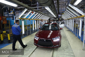 کاهش قیمت چند خودروی داخلی