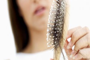 درمان ریزش مو با داروی پوکی استخوان