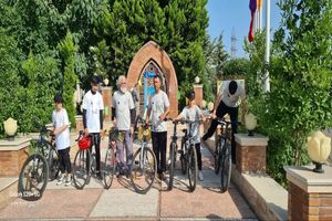 13 دوچرخه سوار از ساری تا حرم امام راحل (ره) رکابزنی می کنند