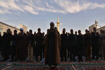 اقامه نماز طلب باران در حرم امام رضا(ع)