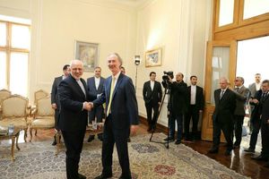 دیدار ظریف با پترسن