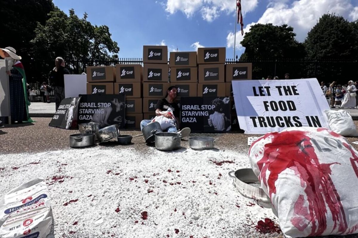 تظاهرات مقابل کاخ سفید