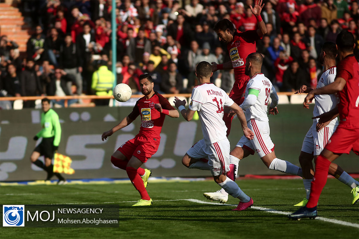 گزارش بازی پرسپولیس و تراکتور