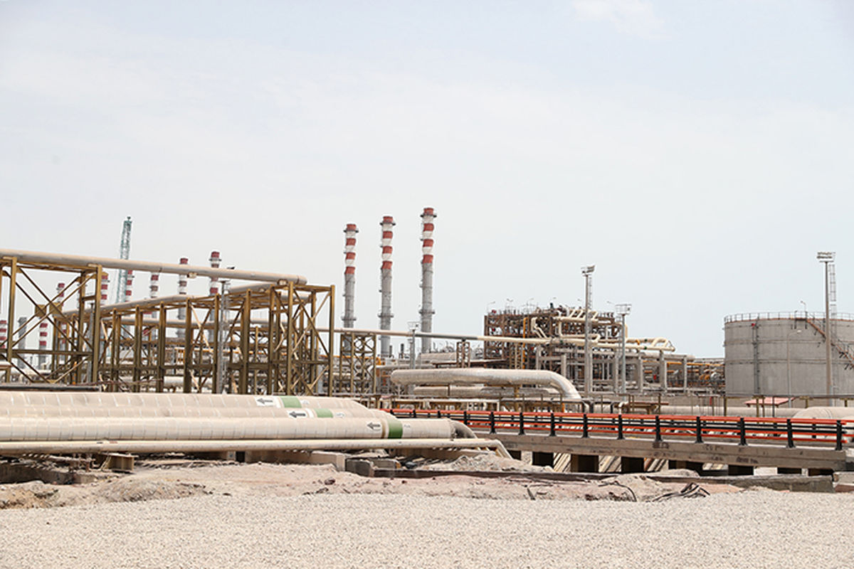 نخست پالایشگاه میعانات گازی ستاره خلیج فارس