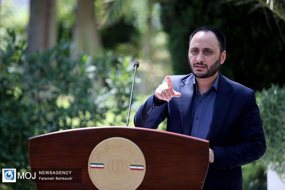 حاشیه جلسه هیات دولت