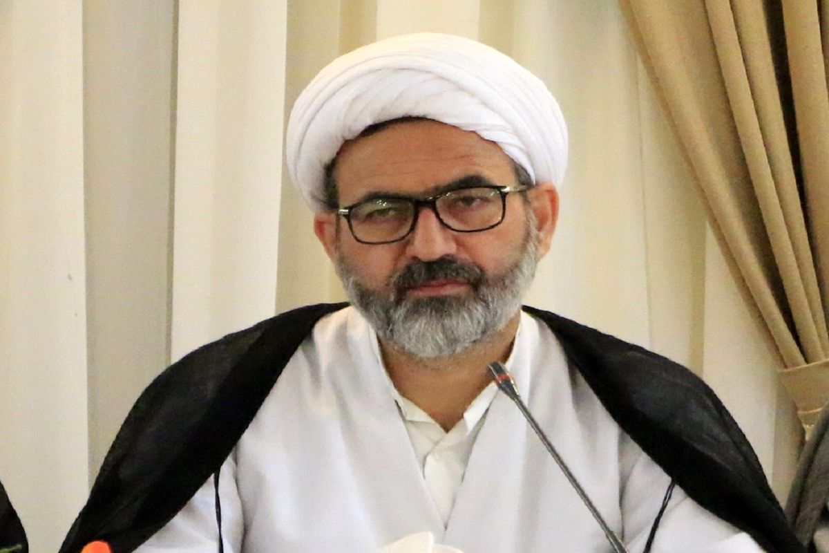 حجت الاسلام والمسلمین ولی عادلی