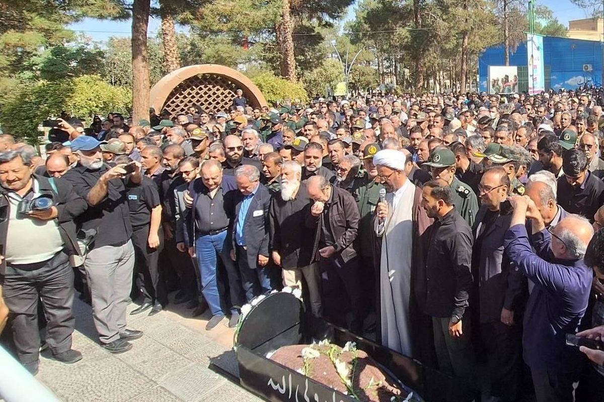 تشییع مادر شهید خرازی