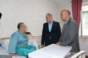 بازدید رئیس سازمان مدیریت و برنامه‌ریزی استان از مجتمع درمانی باباغی تبریز