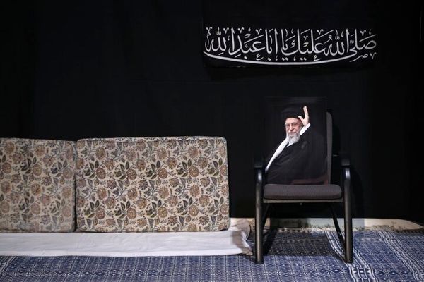 اولین شب مراسم عزاداری ماه محرم در جوار محل عروج قائد شهید برگزار شد