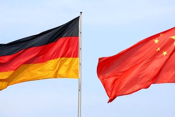 چین و آلمان بر اهمیت روابط دو کشور در تجارت جهانی تاکید کردند