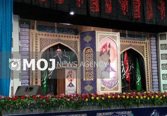 وظیفه مداحان انتقال درست پیام امام حسین(ع) به مردم است
