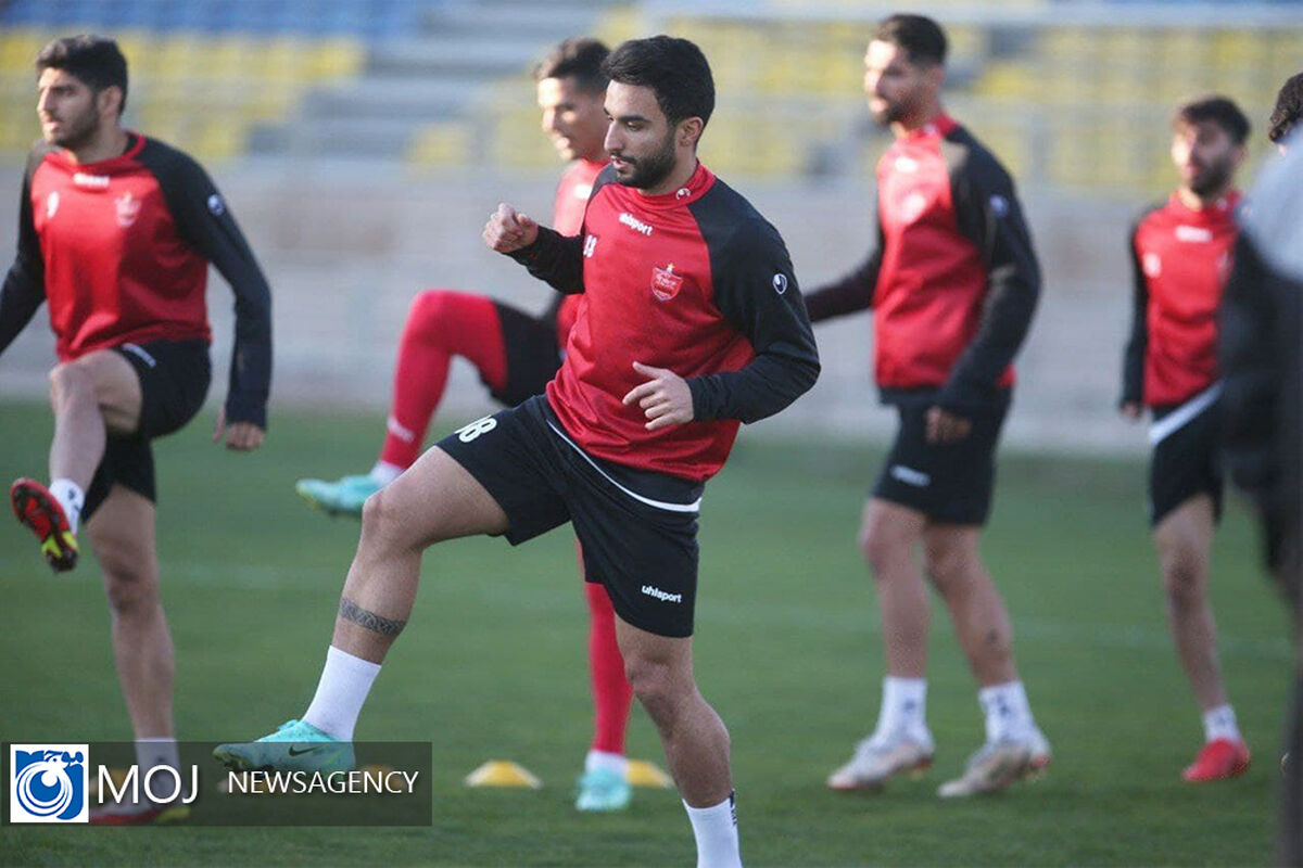 نشست خبری سرمربی استقلال و آخرین تمرین پرسپولیس پیش از دربی