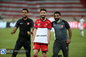 دیدار تیم های فوتبال پرسپولیس و تراکتور سازی تبریز