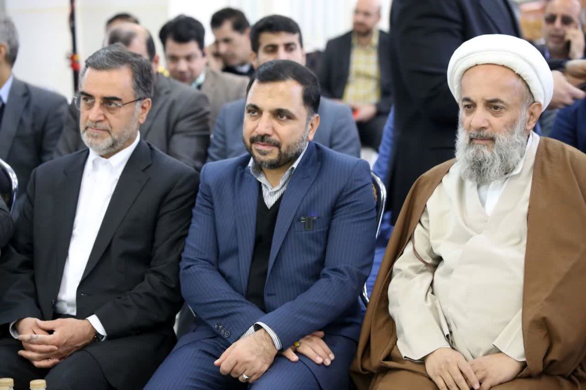 وزیر ارتباطات در مازندران 