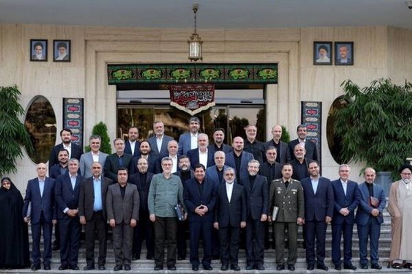 دولت شهید رئیسی با رهبر انقلاب بیعت کردند