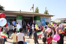 توزیع نوشت افزار از سوی بانک ملت در بین دانش آموزان 14 استان کشور